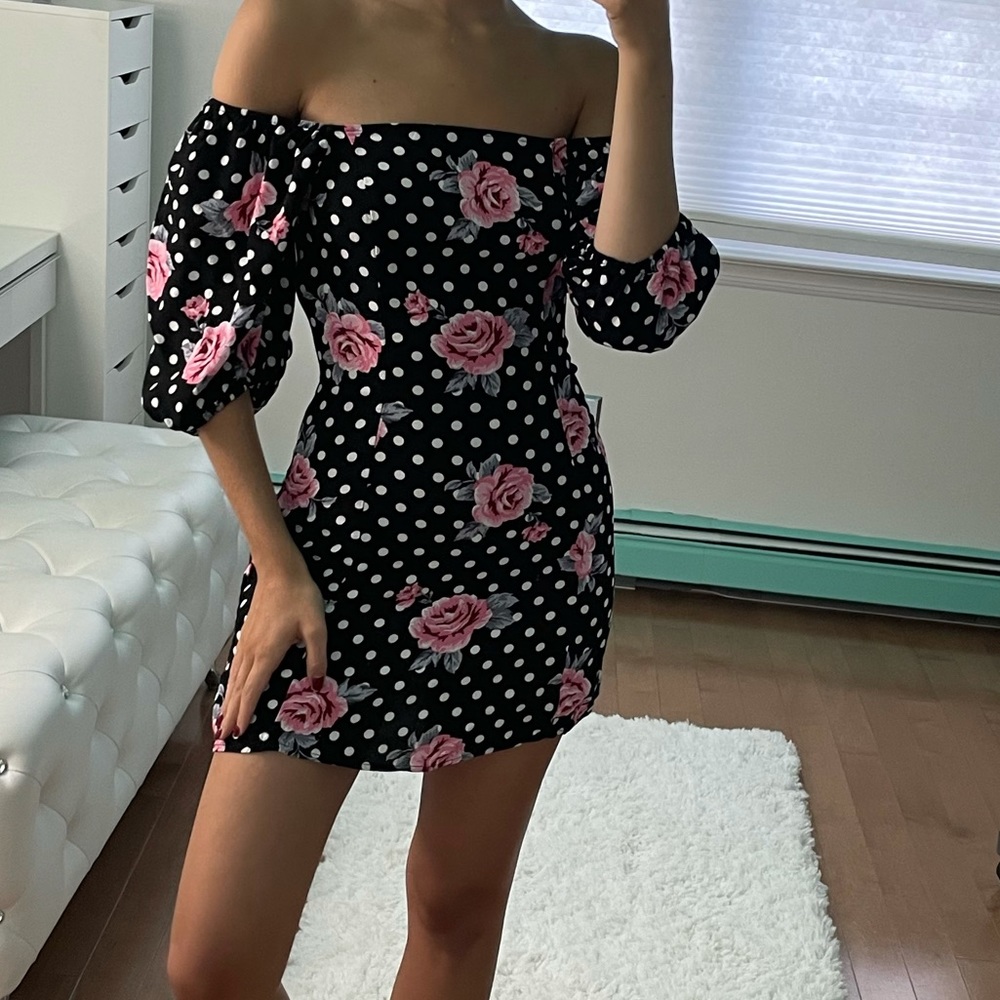 Puff sleeve Dress